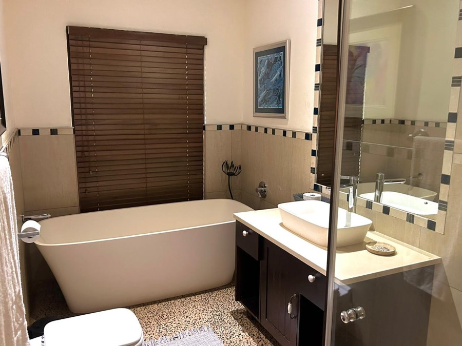 Commercial Property for Sale in Hartbeespoort Rural North West